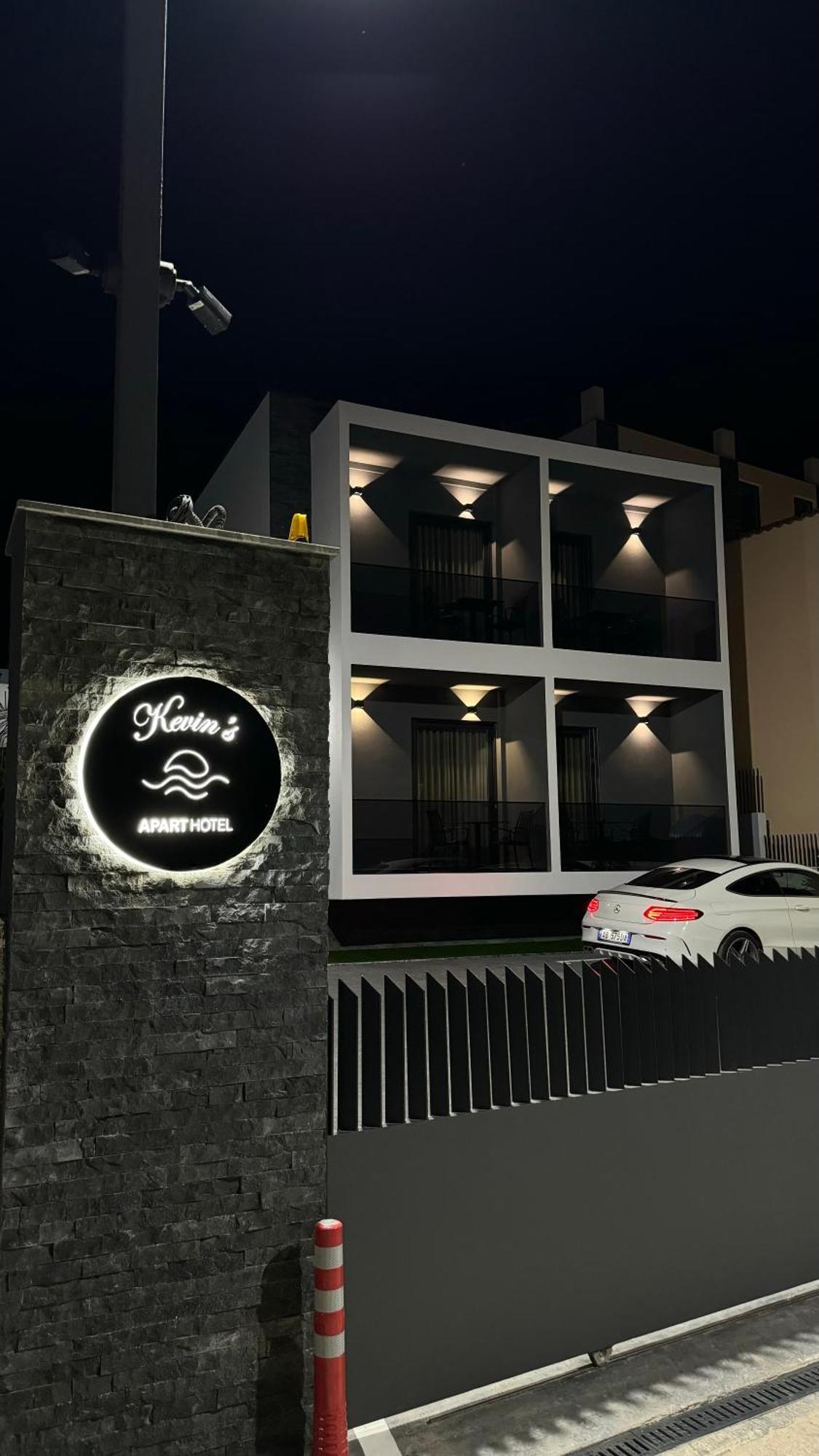 Kevin'S Aparthotel Vlorë Exteriér fotografie