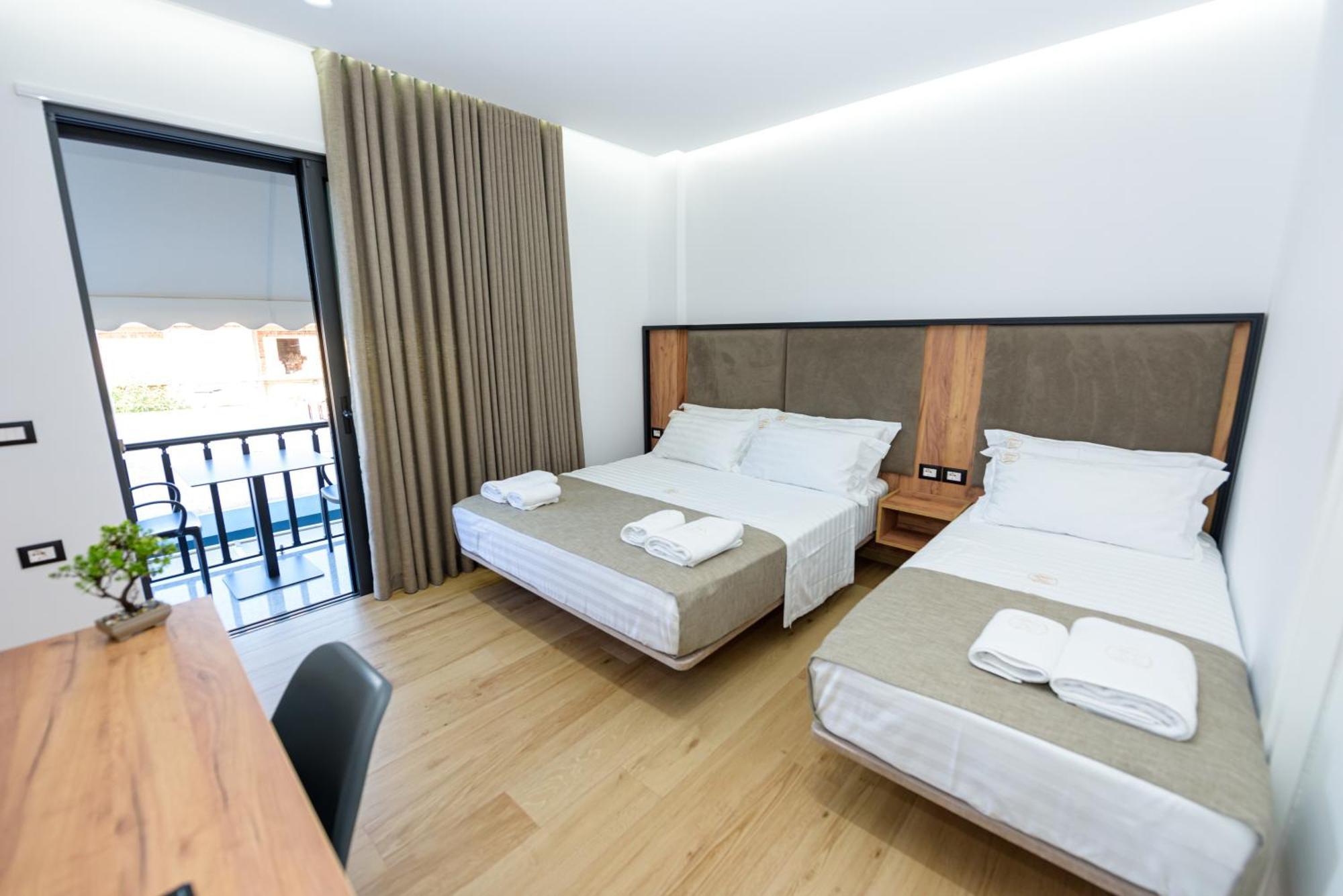 Kevin'S Aparthotel Vlorë Exteriér fotografie