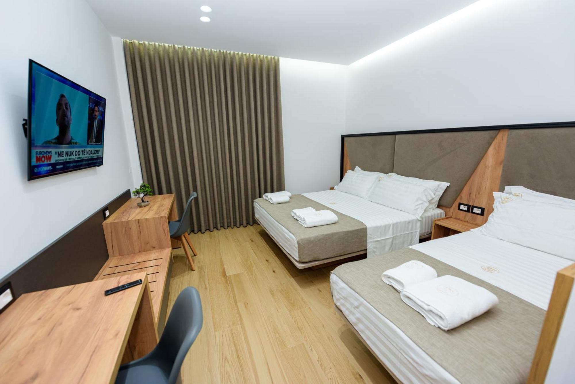 Kevin'S Aparthotel Vlorë Exteriér fotografie